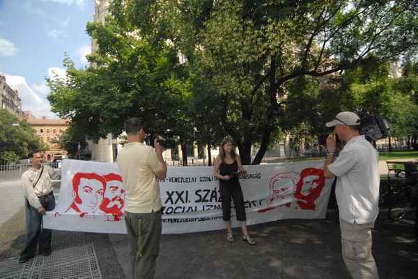 hungarian_honduras_picket.jpg hungarian_honduras_picket.jpg
